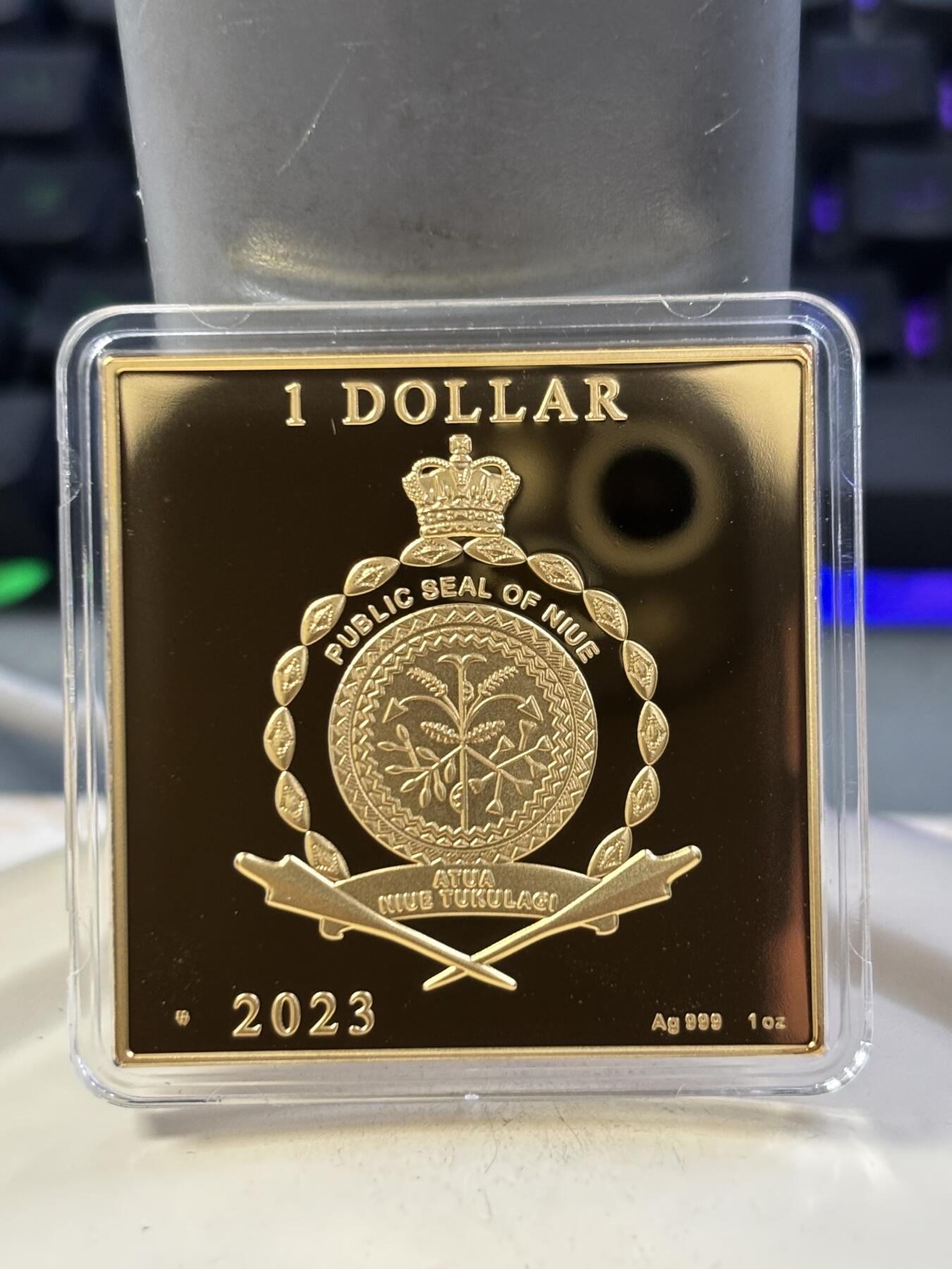 第188期拍卖 纽埃2023年名画《从上面看到的农夫山谷》彩色银币，1盎司999银，发行999枚