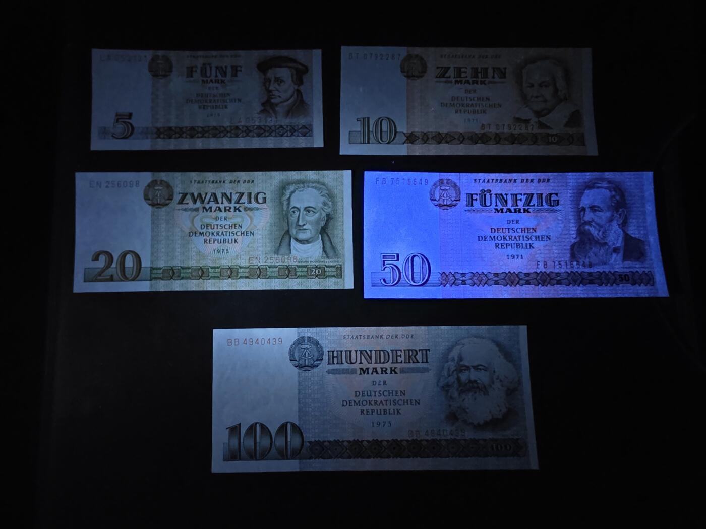 叁拾收藏第34期 东德马克5张  UNC