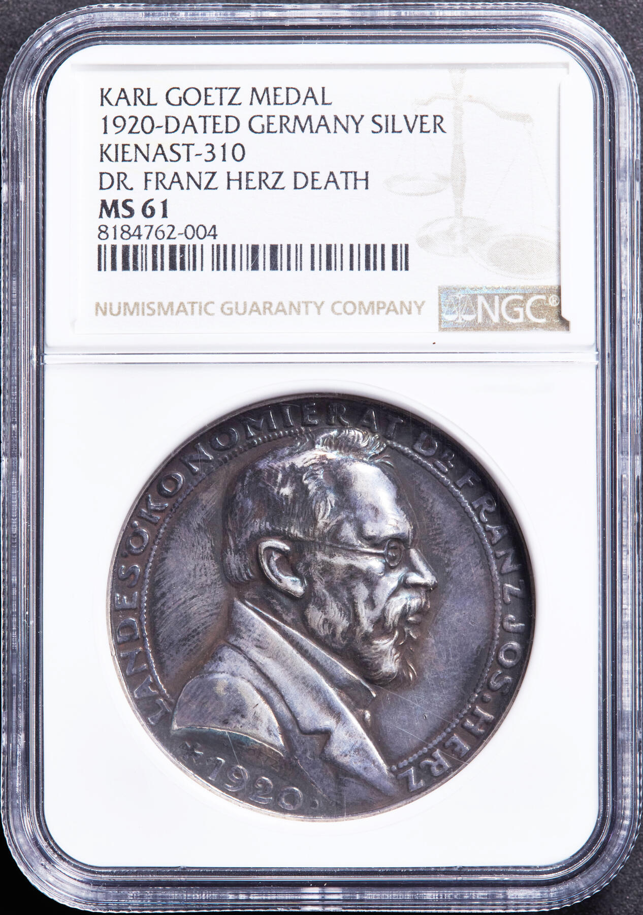 【俄甄集藏】“万象更新、马呈祥瑞”迎新春俄甄精品场-2026年(047)01-21 星期三 晚 19:30 全场包邮 德国魏玛1920年纪念乳业经济学家弗朗茨·赫兹博士银章，NGC MS61，卡尔·哥茨作品，高浮雕，酱彩包浆，少见品种