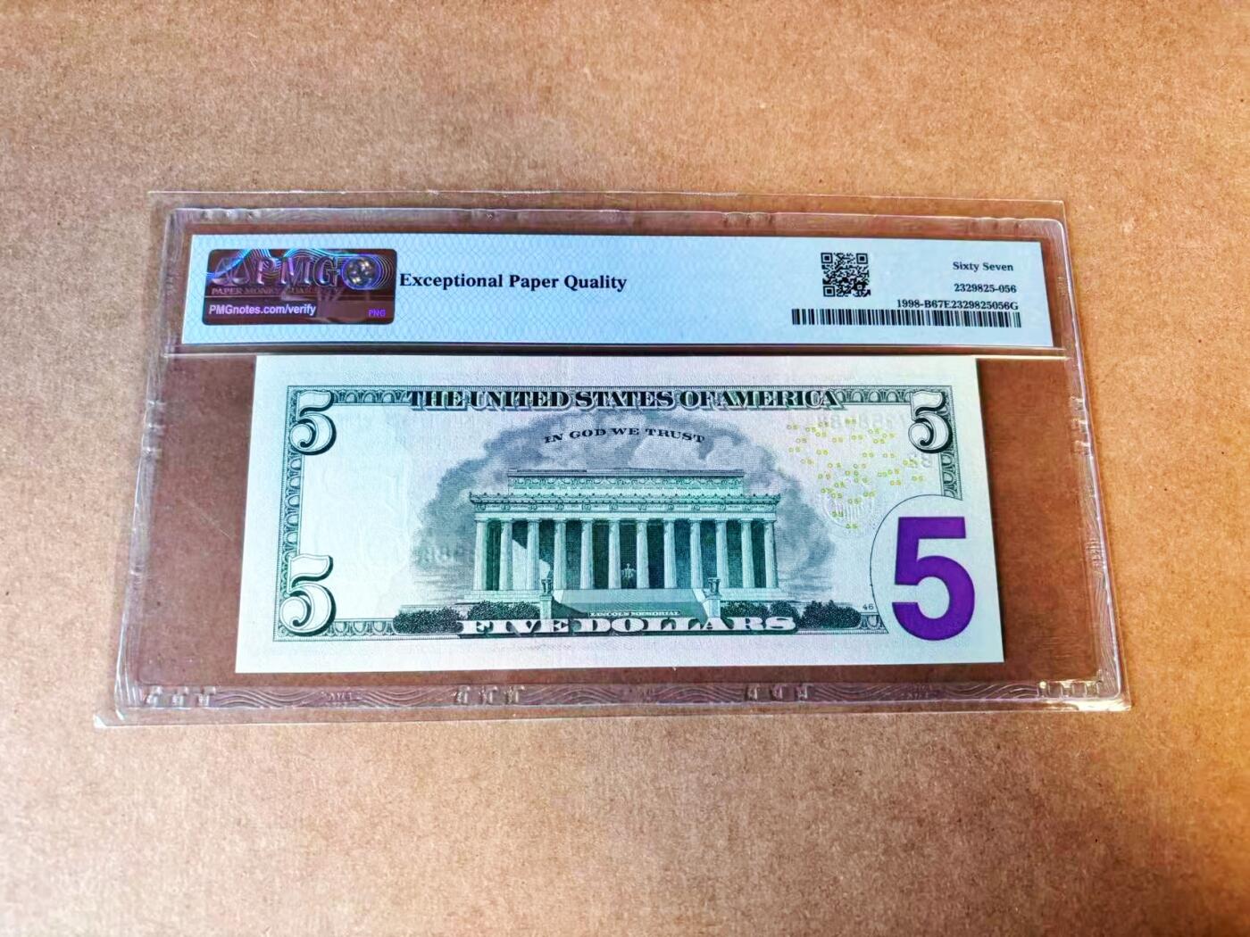 【Blue Auction】世界纸币精拍第776期——18级TOP拍卖/信誉/品质/专业/高效💫 美国 2017年5美金 PMG67EPQ 