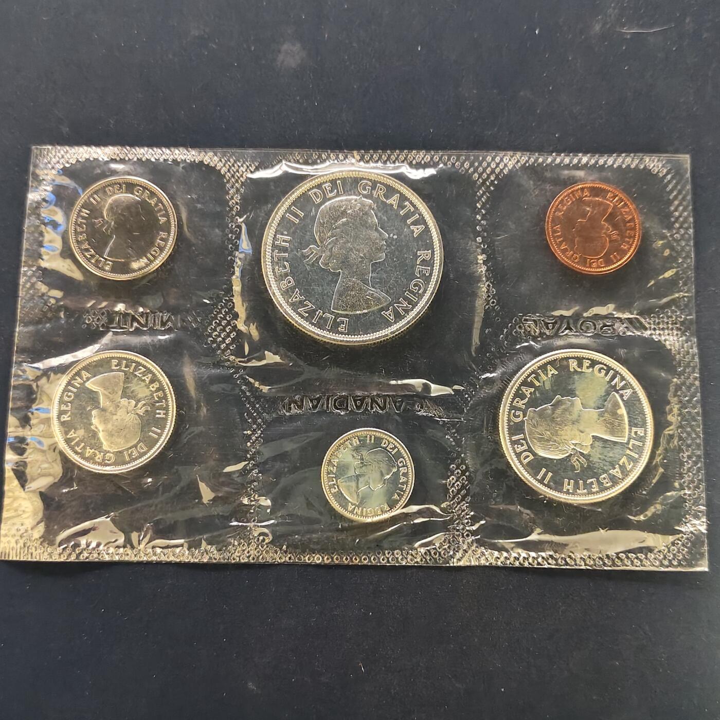 【全场包邮】纯粹捡漏拍495场-持续更新中 加拿大1964年官方4银1镍1铜封装套币【23克+11.66克+5.83克+2.31克，纯银价约616元（按18元银价折算）】