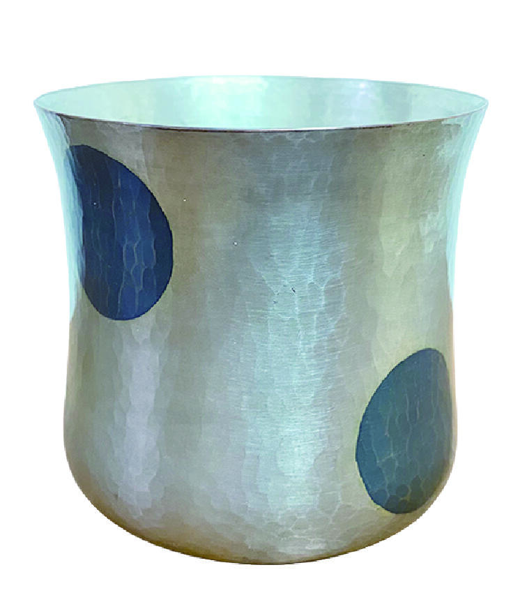 上海拍卖行2025年秋季古董珍玩拍卖会 日本玉川堂手工制作主人杯(原装盒)