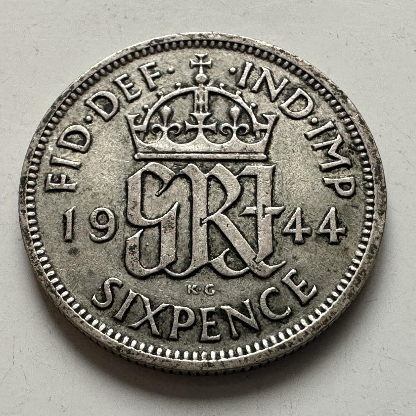 🌹外币初藏🌹🐯2026年第8场  每周二四六晚8️⃣点 接代拍 英国1944年6便士银币 2.8克50%银