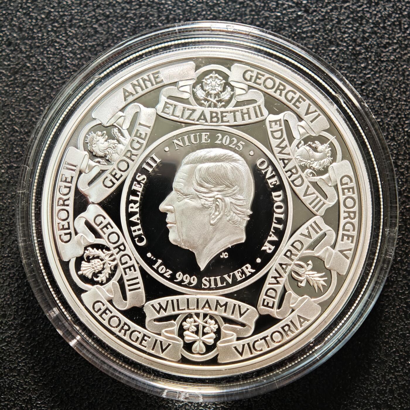 【德藏】世界币章拍卖第162期（拍品征集中~欢迎藏友联系） 2025年 纽埃英国君主局部镀金1元精制纪念银币 原盒 带证书 1盎司 999银 发行量500枚