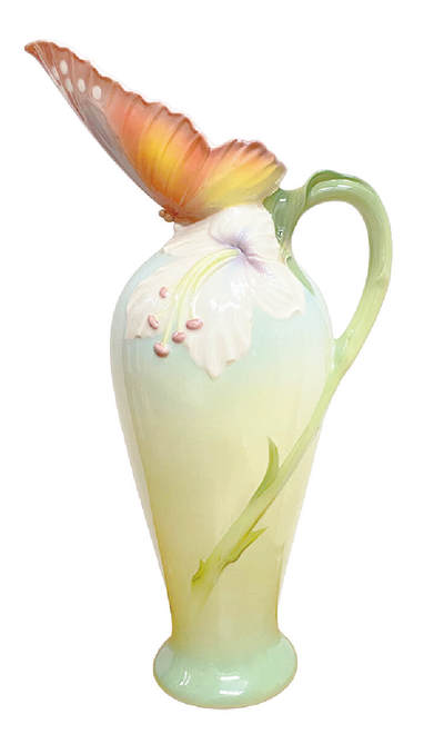 上海拍卖行2025年秋季古董珍玩拍卖会 - 法兰瓷设计款手工作蝴蝶花卉赏瓶(H:34.2cm)