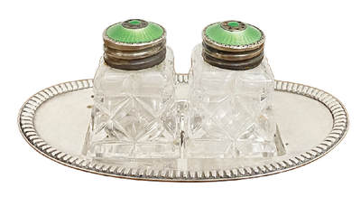 上海拍卖行2025年秋季古董珍玩拍卖会 - 欧洲纯银珐琅盖玻璃调味料具带托