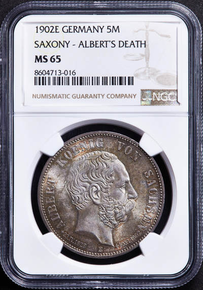 【俄甄集藏】“万象更新、马呈祥瑞”迎新春俄甄精品场-2026年(047)01-21 星期三 晚 19:30 全场包邮 - 德国萨克森1902年E版纪念阿尔伯特·科尼格逝世5马克大银币，NGC MS65，黄油五彩包浆，转光品相，顶级状态