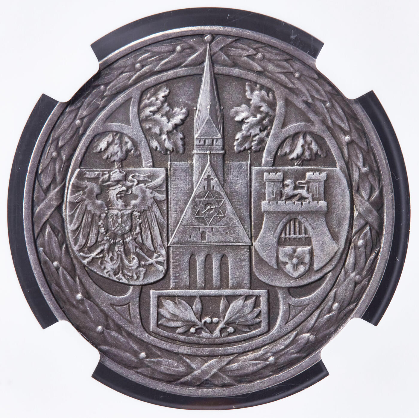 【俄甄集藏】“万象更新、马呈祥瑞”迎新春俄甄精品场-2026年(047)01-21 星期三 晚 19:30 全场包邮 德国汉诺威1903年纪念第14届联邦射击节银章，NGC MS62，原味酱彩老包浆，设计精美