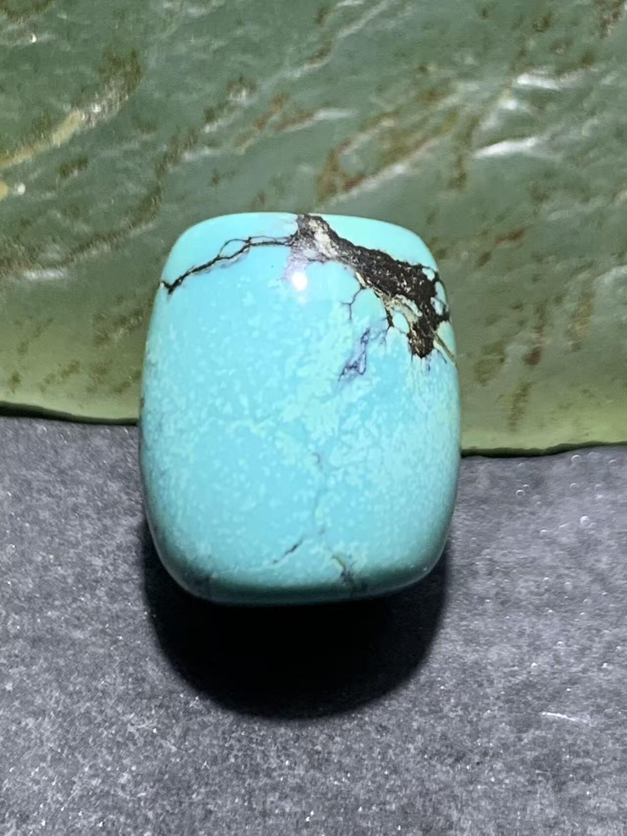 湖北十堰高瓷天空蓝网花松石桶珠一颗，