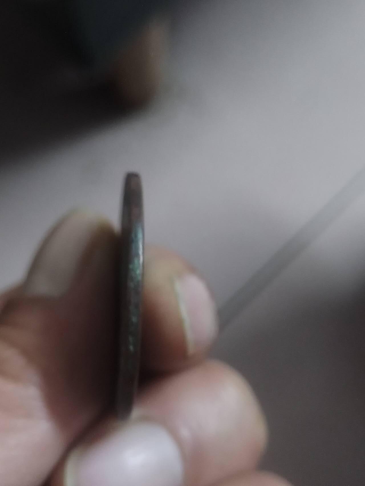 小小小钱币 双旗铜币二十文。