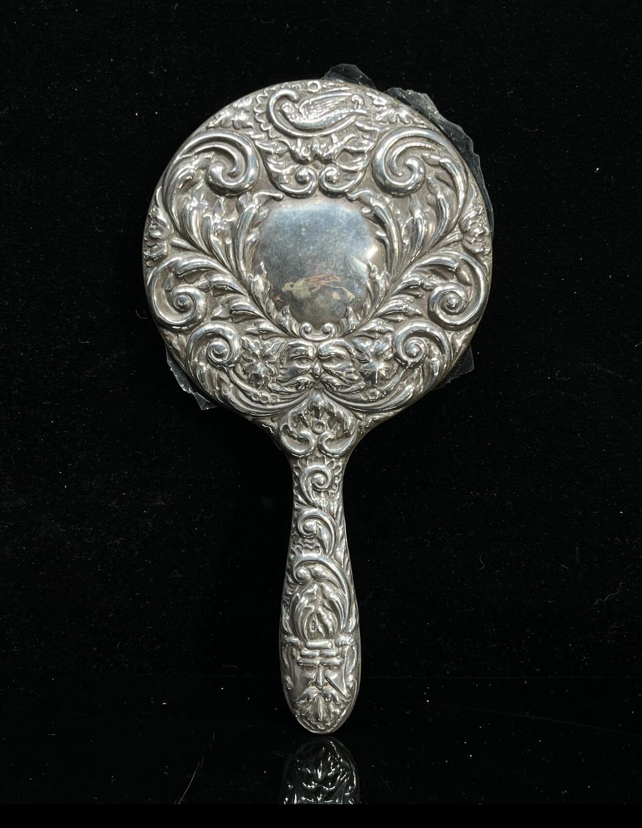 回流银器杂项 246克欧洲风格20世纪左右银手镜一件，局部点测表面含银92%左右