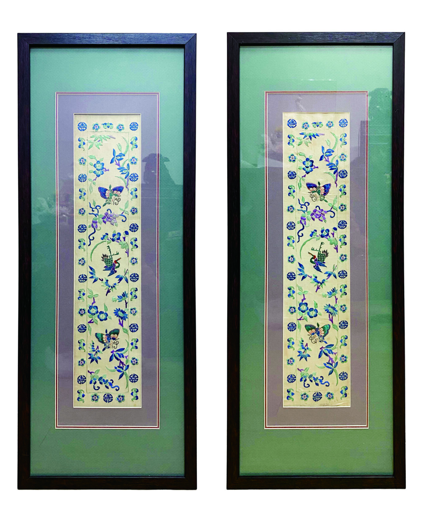 上海拍卖行2025年秋季古董珍玩拍卖会 英国手工老绣片挂饰(31×80cm)