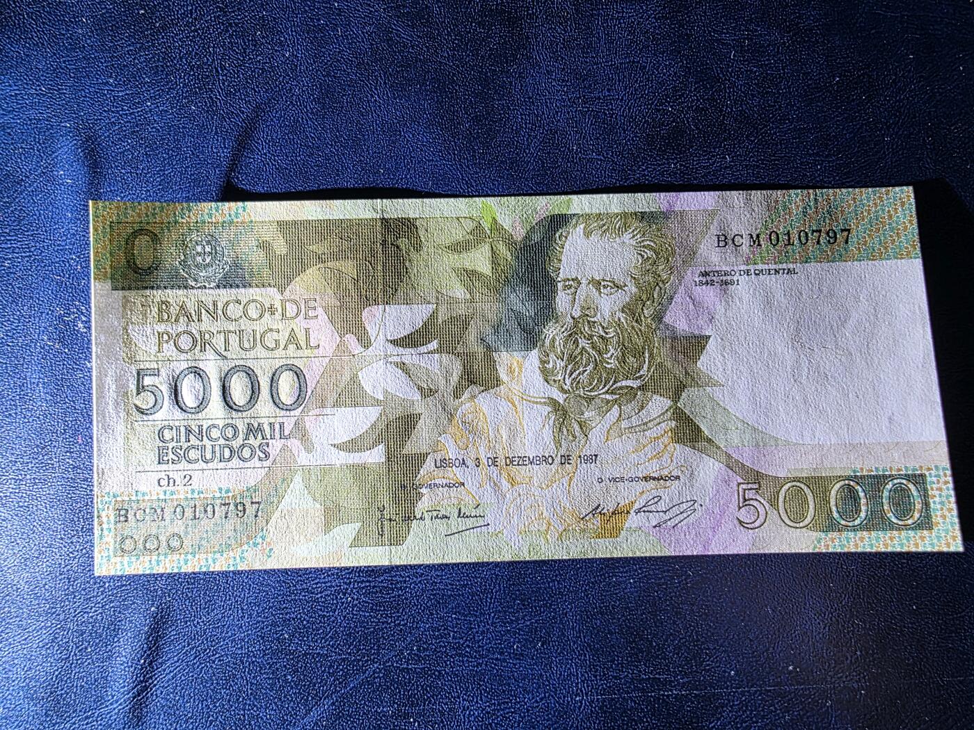 叁拾收藏第34期 葡萄牙1987年5000埃斯库多  UNC