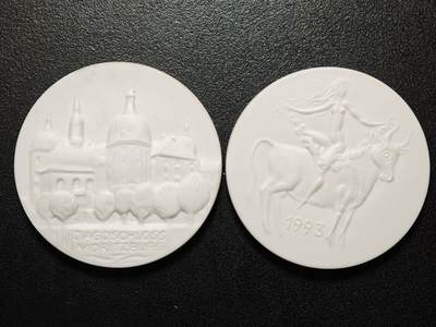 【德藏】世界币章拍卖第162期（拍品征集中~欢迎藏友联系） - 2枚一组 德国迈森白色陶瓷纪念章 直径约：51.9mm,51.2mm；重约：25.7g,27g
