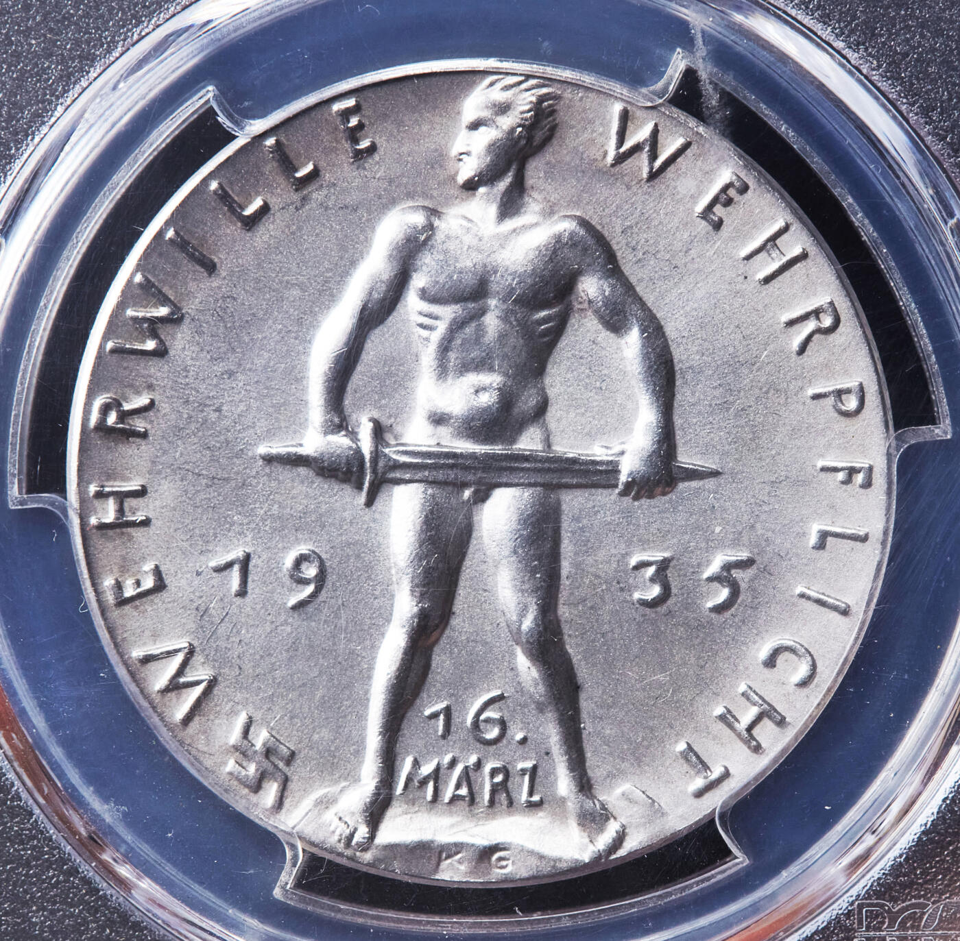 【俄甄集藏】“万象更新、马呈祥瑞”迎新春俄甄精品场-2026年(047)01-21 星期三 晚 19:30 全场包邮 德国第三帝国1935年义务兵役制纪念银章，PCGS MS63，少见品种，磨砂底板，卡尔哥茨名作