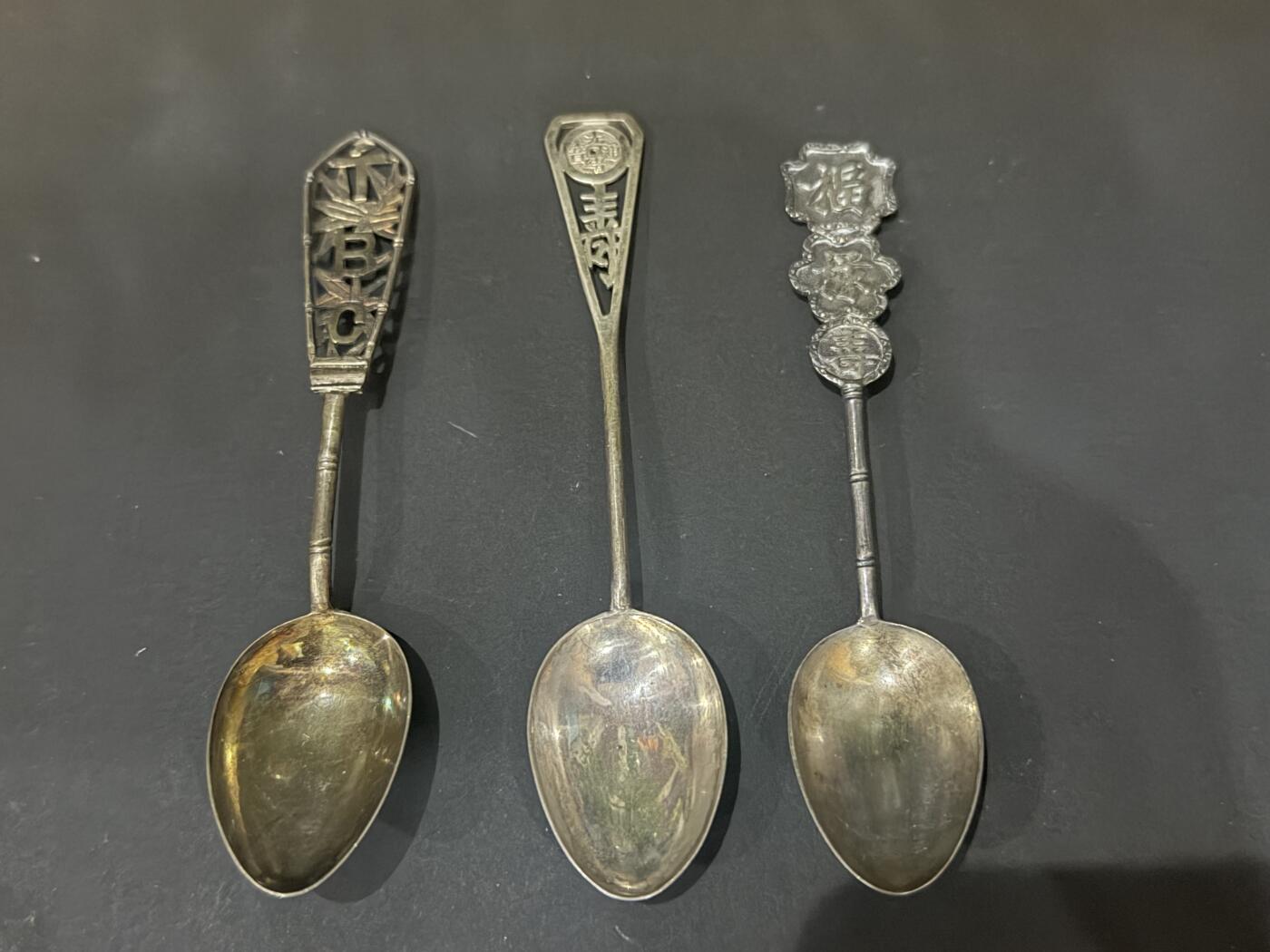 海外回流精品专场（鸽子请绕行） 欧洲回流清代纯银勺子三把-35.7克