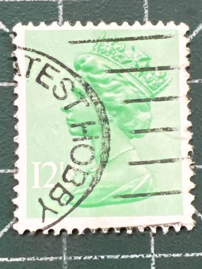 第1101 邮票专场 （无押金，捡漏，全场50包邮，偏远地区除外，接收代拍业务，本店十天发一次货） - 英国女王邮票