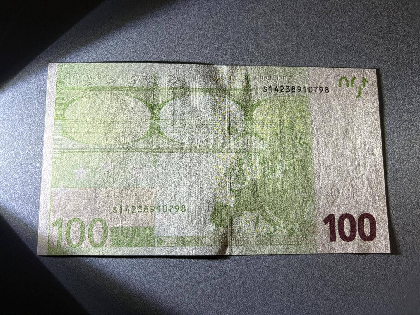 咖啡豆•收藏 2026年Jan_21th世界各国纸币拍卖 欧洲地区 2002年 意大利二签 100欧元 全新UNC 外国纸币 尾0798