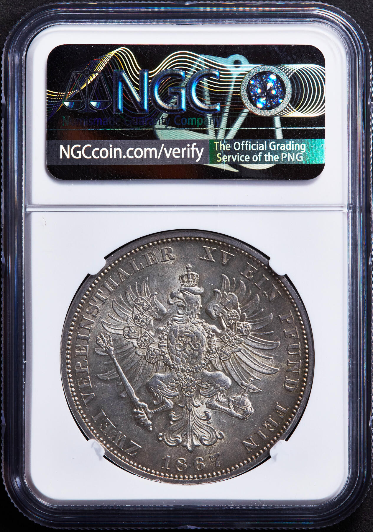 【俄甄集藏】“万象更新、马呈祥瑞”迎新春俄甄精品场-2026年(047)01-21 星期三 晚 19:30 全场包邮 德国普鲁士1867年威廉一世C版国徽2泰勒大银币，NGC MS62，名誉品种，黄油环彩老包浆，转光品相