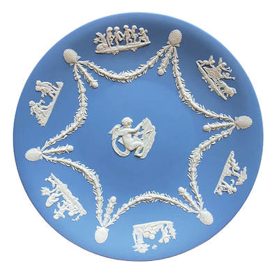 上海拍卖行2025年秋季古董珍玩拍卖会 - 英国Wedgwood碧玉畑石器天使人物场景赏盘(直径:22cm,原装盒)