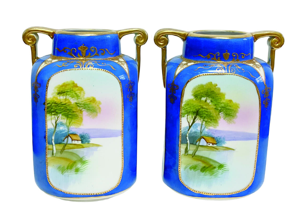 上海拍卖行2025年秋季古董珍玩拍卖会 19世纪末日本明治时期NORITAKE(则武)手绘风景双耳鎏金赏瓶(H:26.5cm)