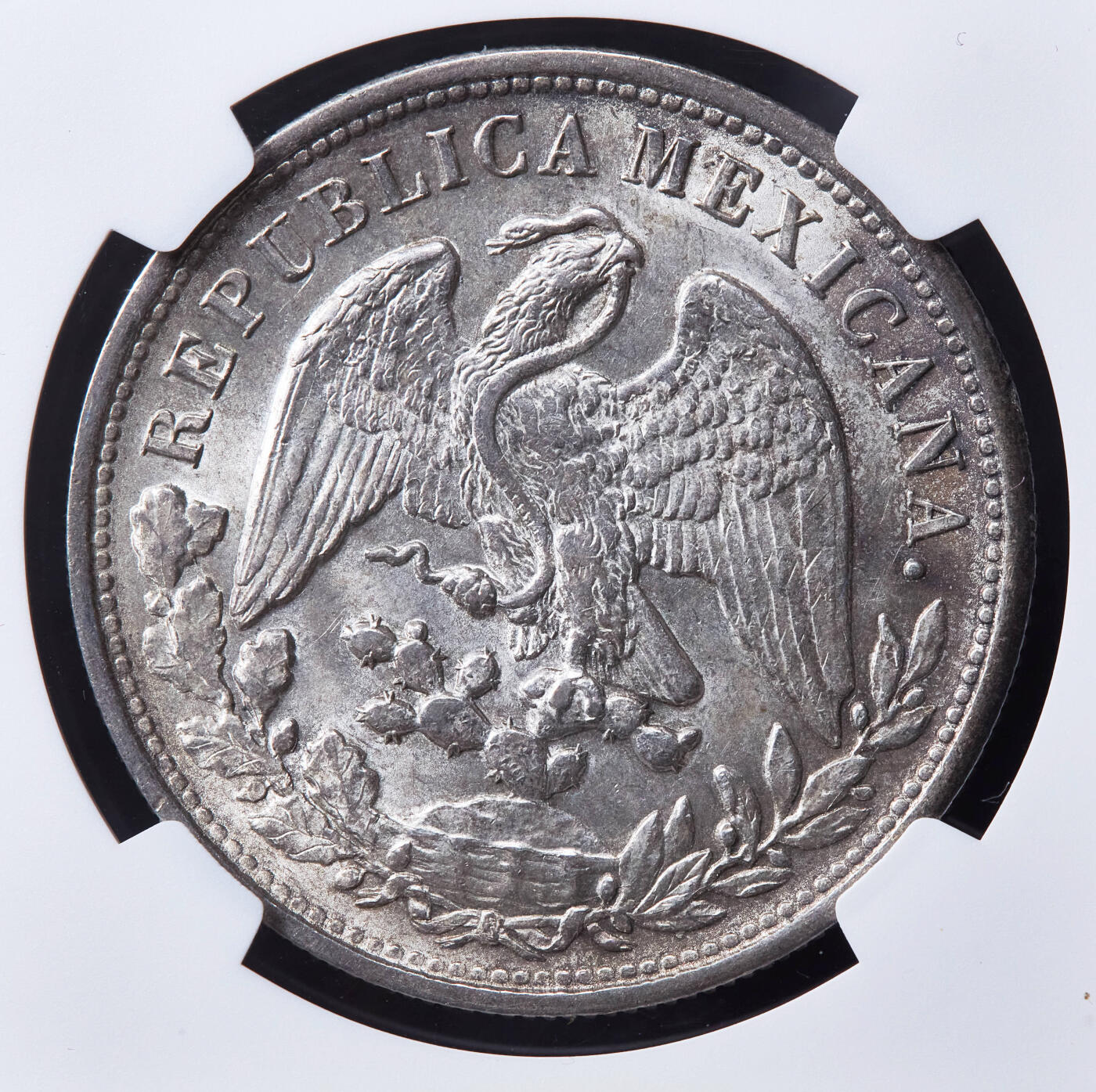 【俄甄集藏】“万象更新、马呈祥瑞”迎新春俄甄精品场-2026年(047)01-21 星期三 晚 19:30 全场包邮 墨西哥1898年Mo AM版8里亚尔直边鹰洋大银币，NGC MS63，黄油酱彩老包浆，转光品相