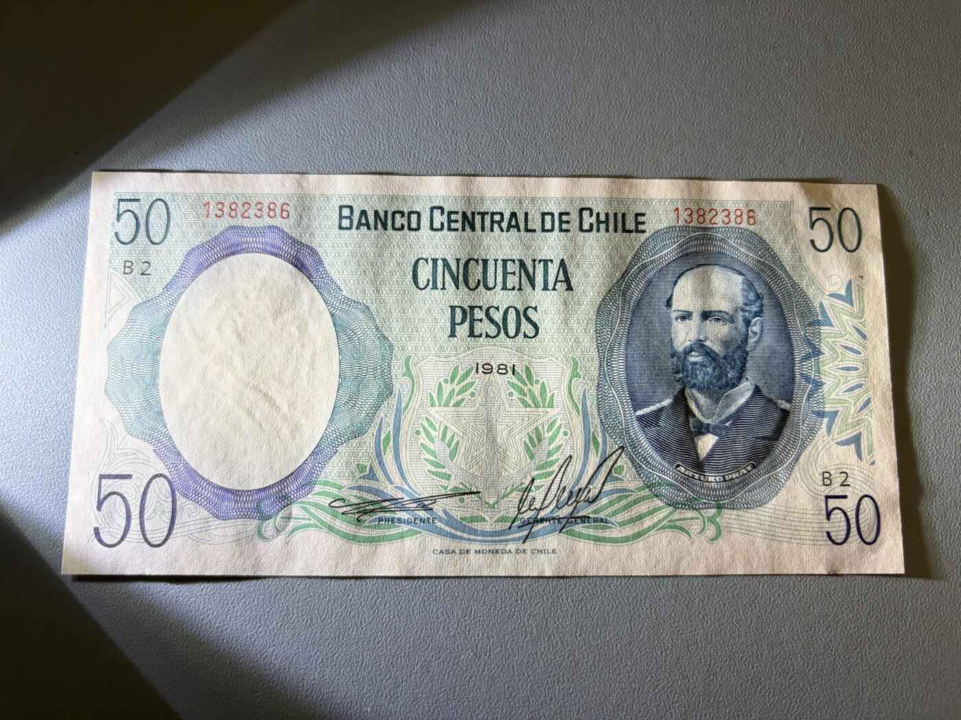 咖啡豆•收藏 2026年Jan_21th世界各国纸币拍卖 智利 1981年 50比索 全新UNC 外国纸币