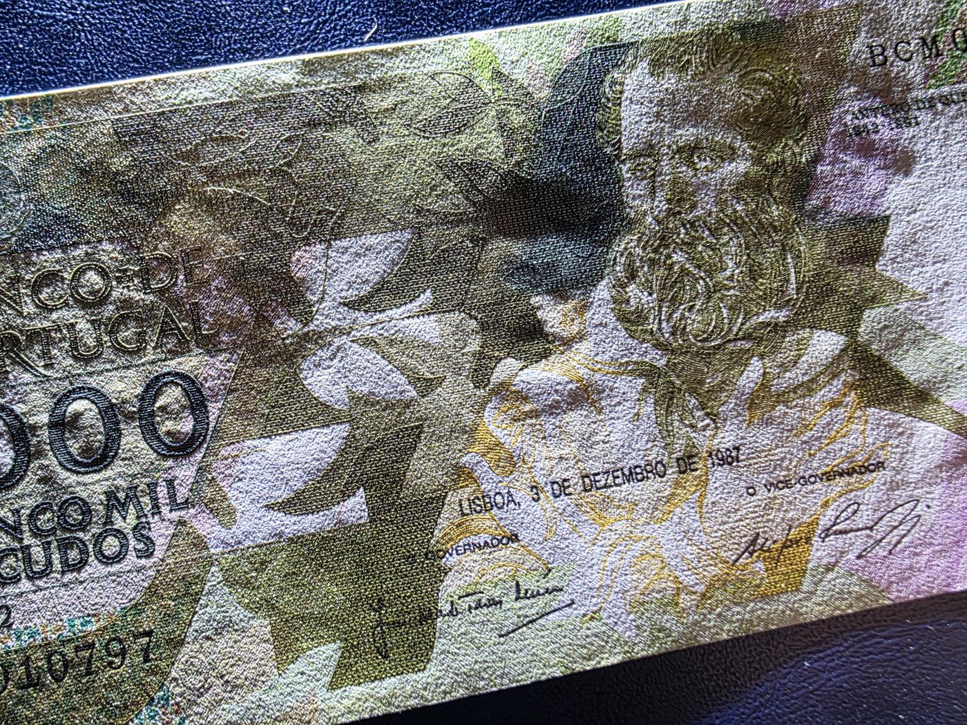 叁拾收藏第34期 葡萄牙1987年5000埃斯库多  UNC