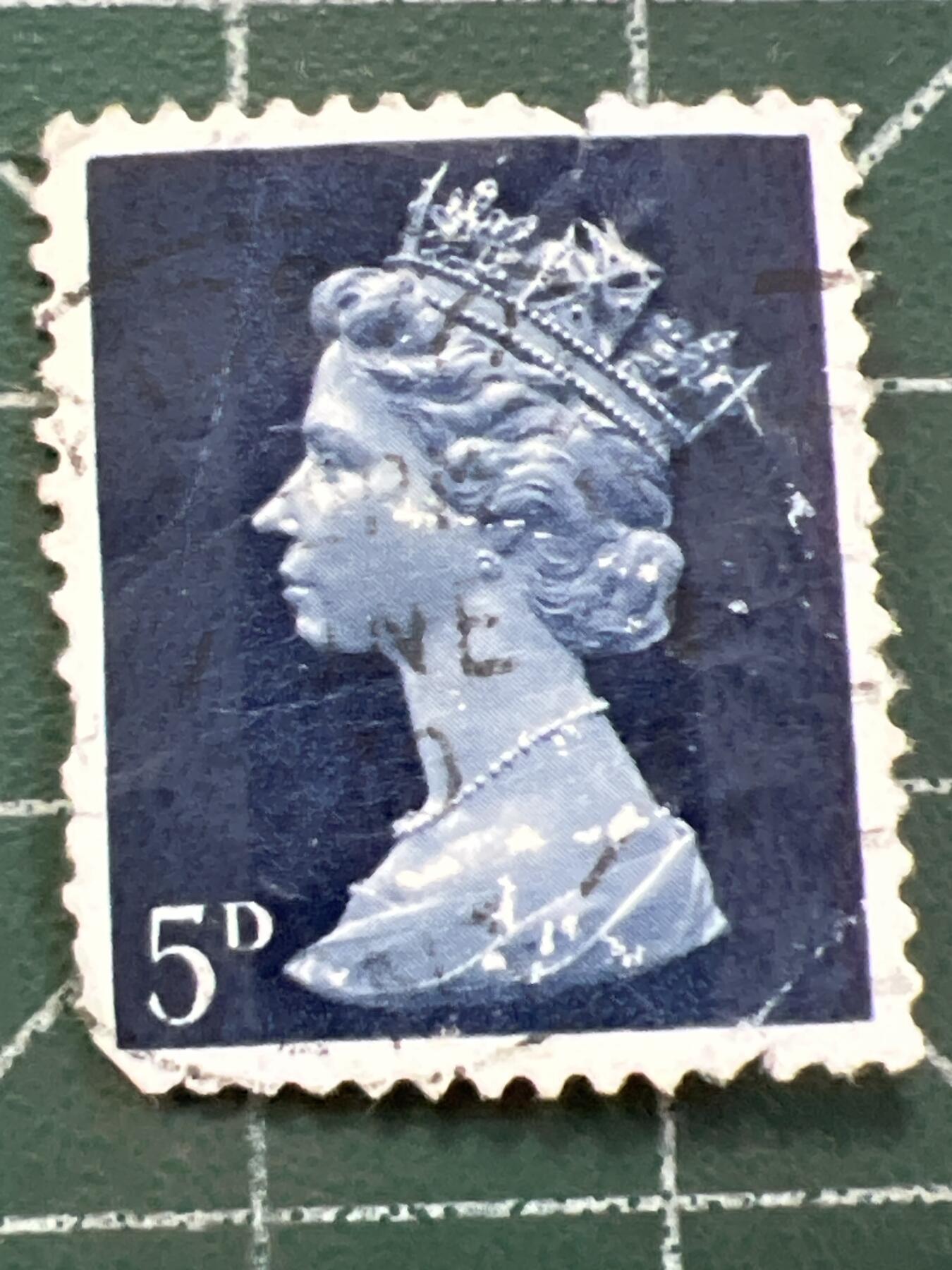 第1101 邮票专场 （无押金，捡漏，全场50包邮，偏远地区除外，接收代拍业务，本店十天发一次货） 英国女王邮票