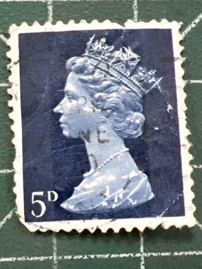 第1101 邮票专场 （无押金，捡漏，全场50包邮，偏远地区除外，接收代拍业务，本店十天发一次货） - 英国女王邮票