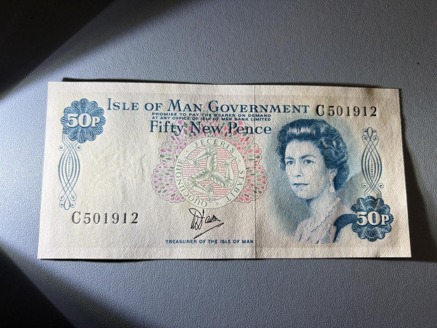 咖啡豆•收藏 2026年Jan_21th世界各国纸币拍卖 马恩岛 1979年 50便士 全新UNC 外国纸币 女王钞