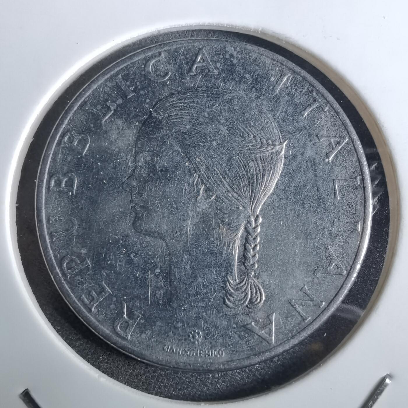 沼泽如烟--第961场 意大利1979年100里拉