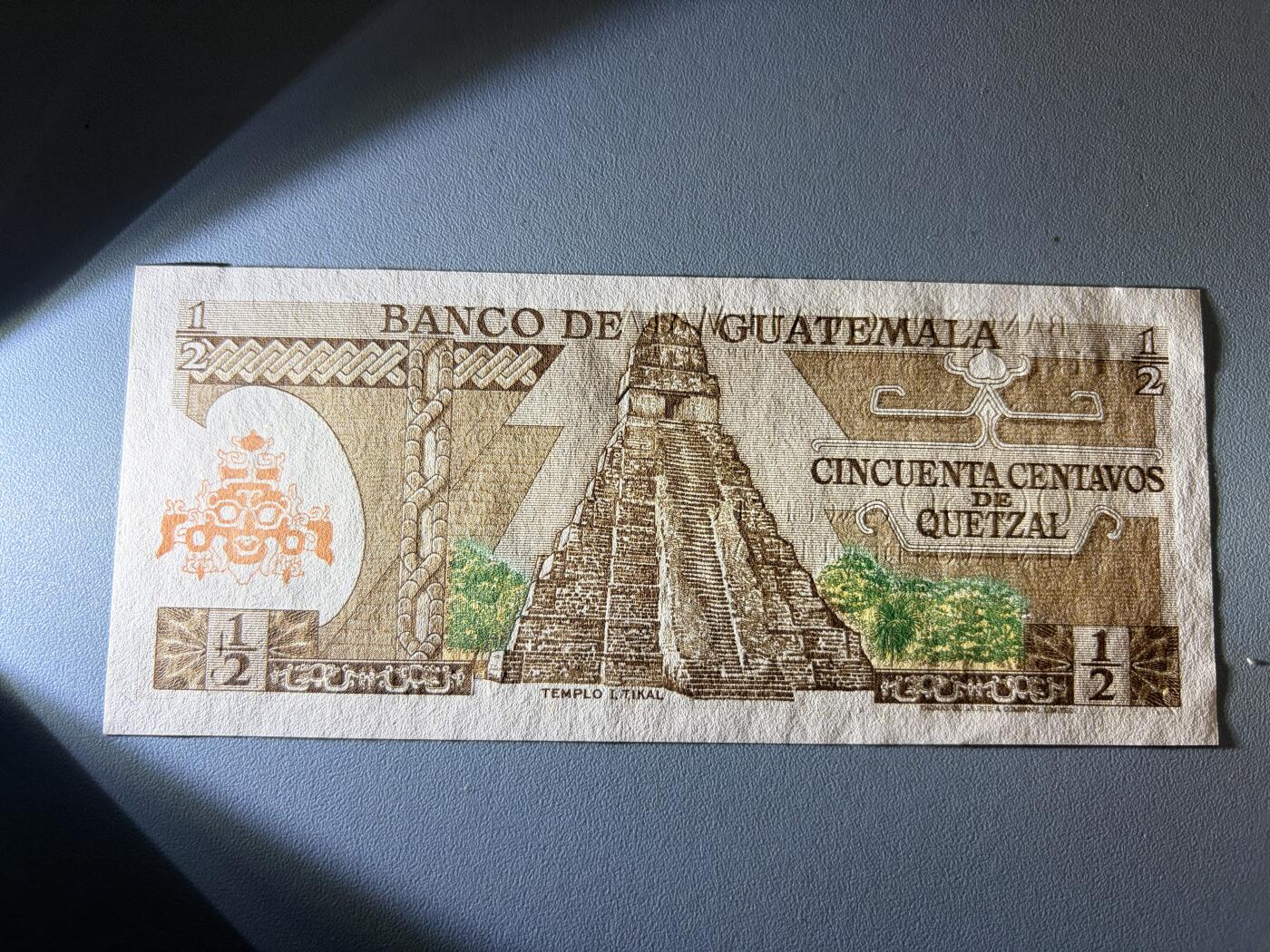 咖啡豆•收藏 2026年Jan_21th世界各国纸币拍卖 危地马拉 1982年 1/2格查尔 全新UNC 外国纸币