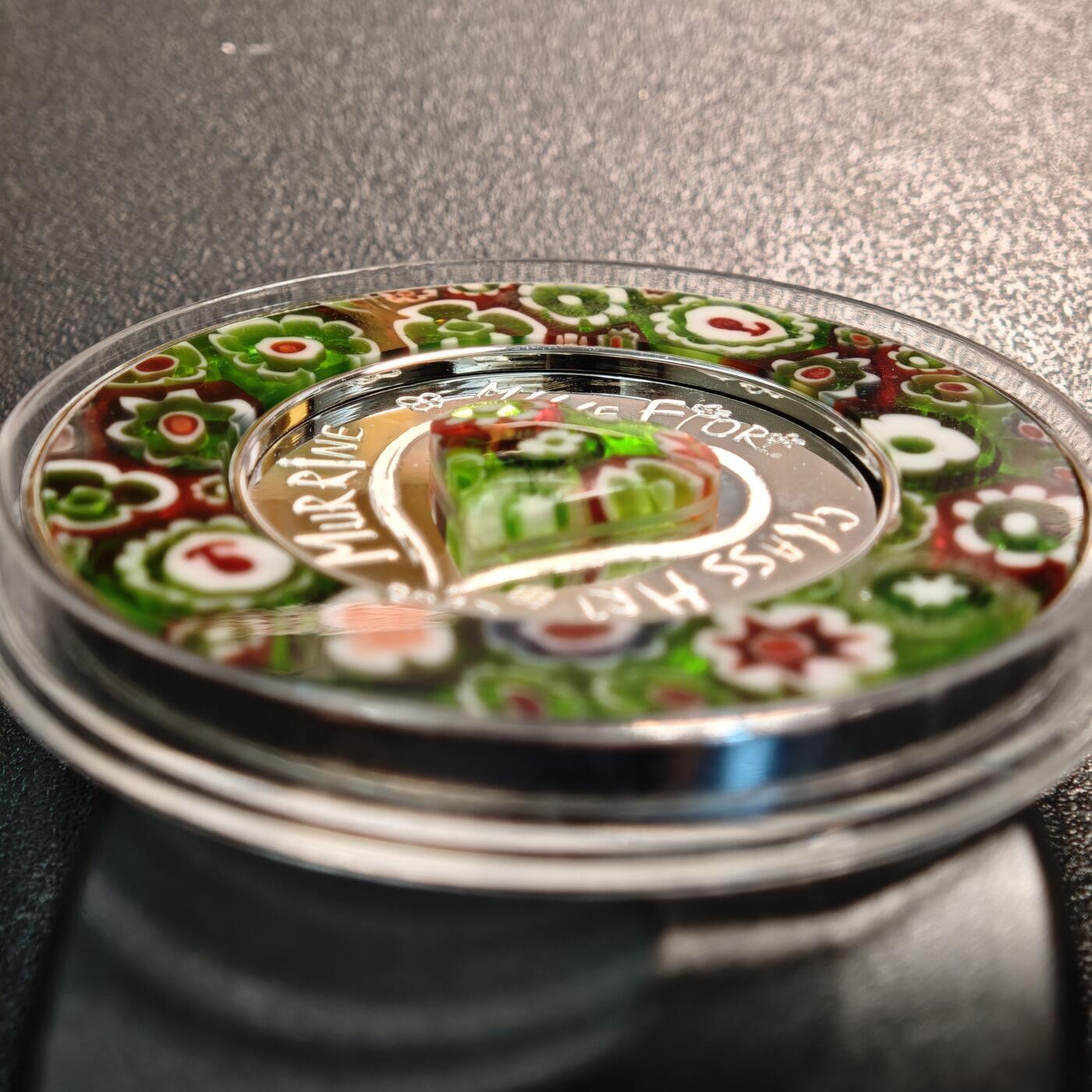 【德藏】世界币章拍卖第162期（拍品征集中~欢迎藏友联系）  2017年 库克玻璃艺术高浮雕彩色精制纪念大银币 原盒 原证书 65mm 20g 999银