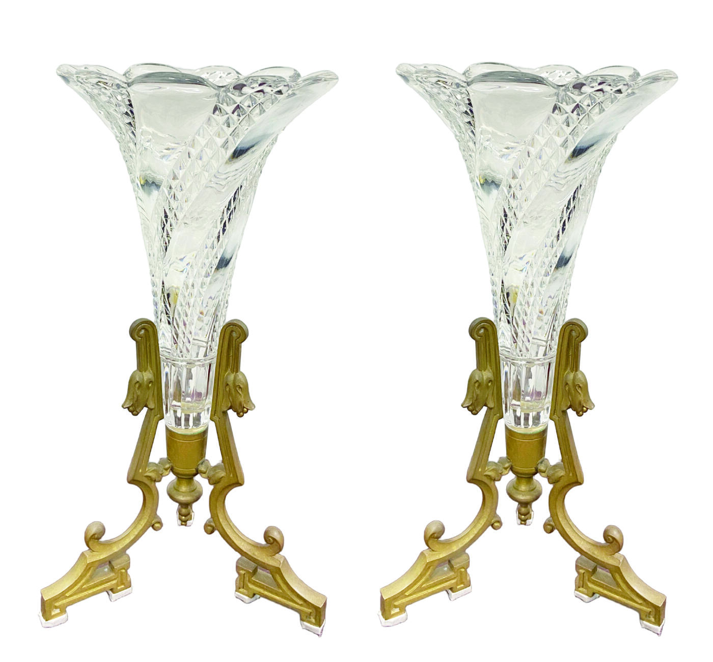 上海拍卖行2025年秋季古董珍玩拍卖会 1850-1880年法国Baccarat铜鎏金Omulo镀金古董花瓶(H:33cm)