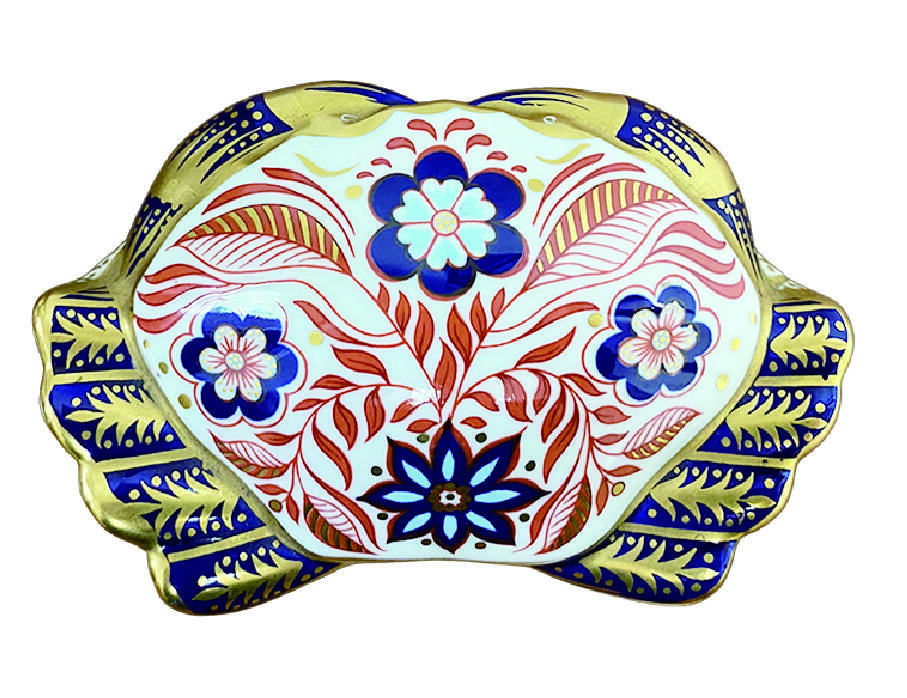 上海拍卖行2025年秋季古董珍玩拍卖会 英国Royal Derby(皇家德比)特制