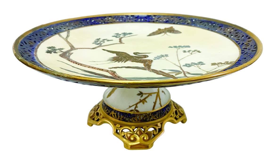 上海拍卖行2025年秋季古董珍玩拍卖会 19世纪英国维多利亚时期皇家伍斯特仙鹤延年中国风鎏金高足果盆