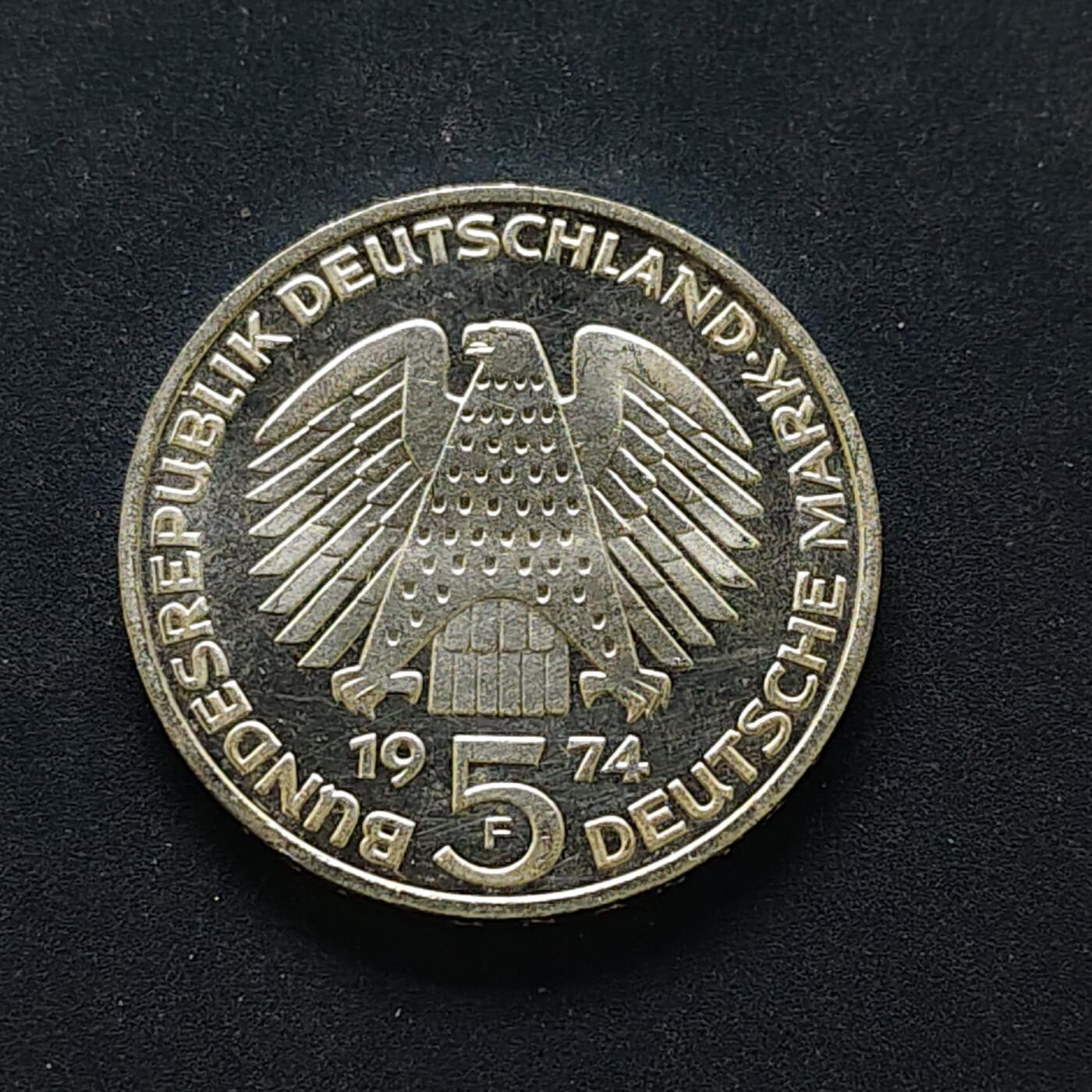 【全场包邮】纯粹捡漏拍494场 德国联邦德国1974年5马克宪法颁布25周年纪念银币-带证书【29毫米11.2克，纯银价约140元（按20元银价折算）】