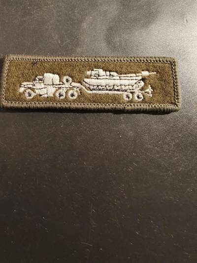 老王徽章第177期 - 英国皇家后勤兵团坦克运输车驾驶员臂章