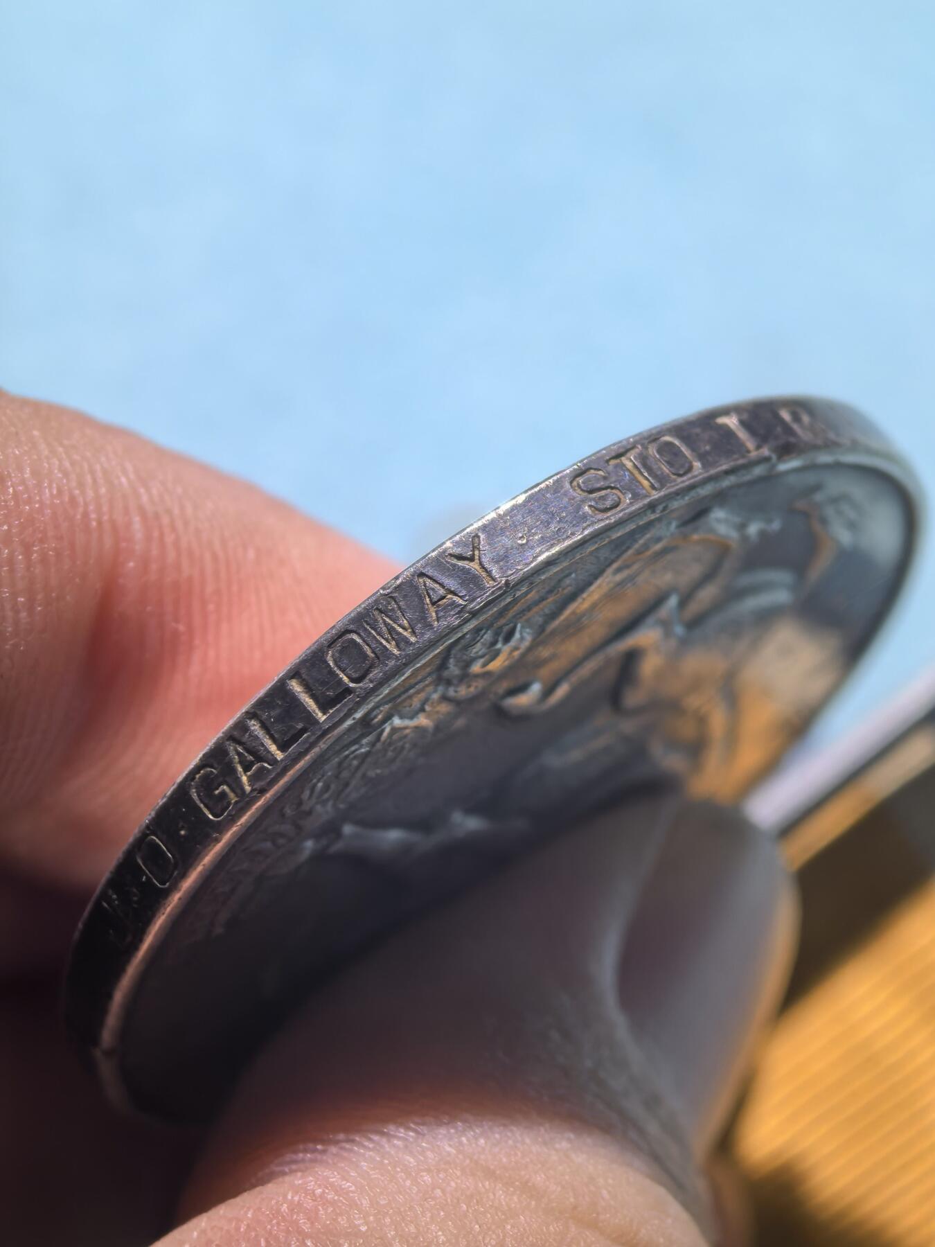 盛世勋华——号角文化勋章邮票专场拍卖第299期 英国一战战争奖章 银制 重1盎司925银 原绶带带边铭，重33克925银，银价500+