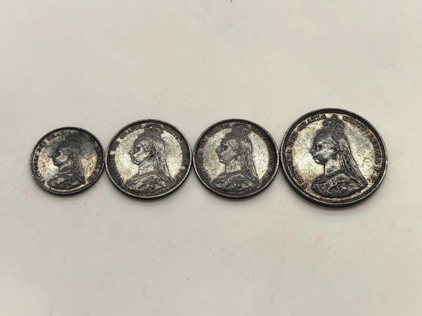 博洋堂世界钱币拍卖第157期（全场包邮） 英国1887年维多利亚4金7银原盒一套，值得珍藏