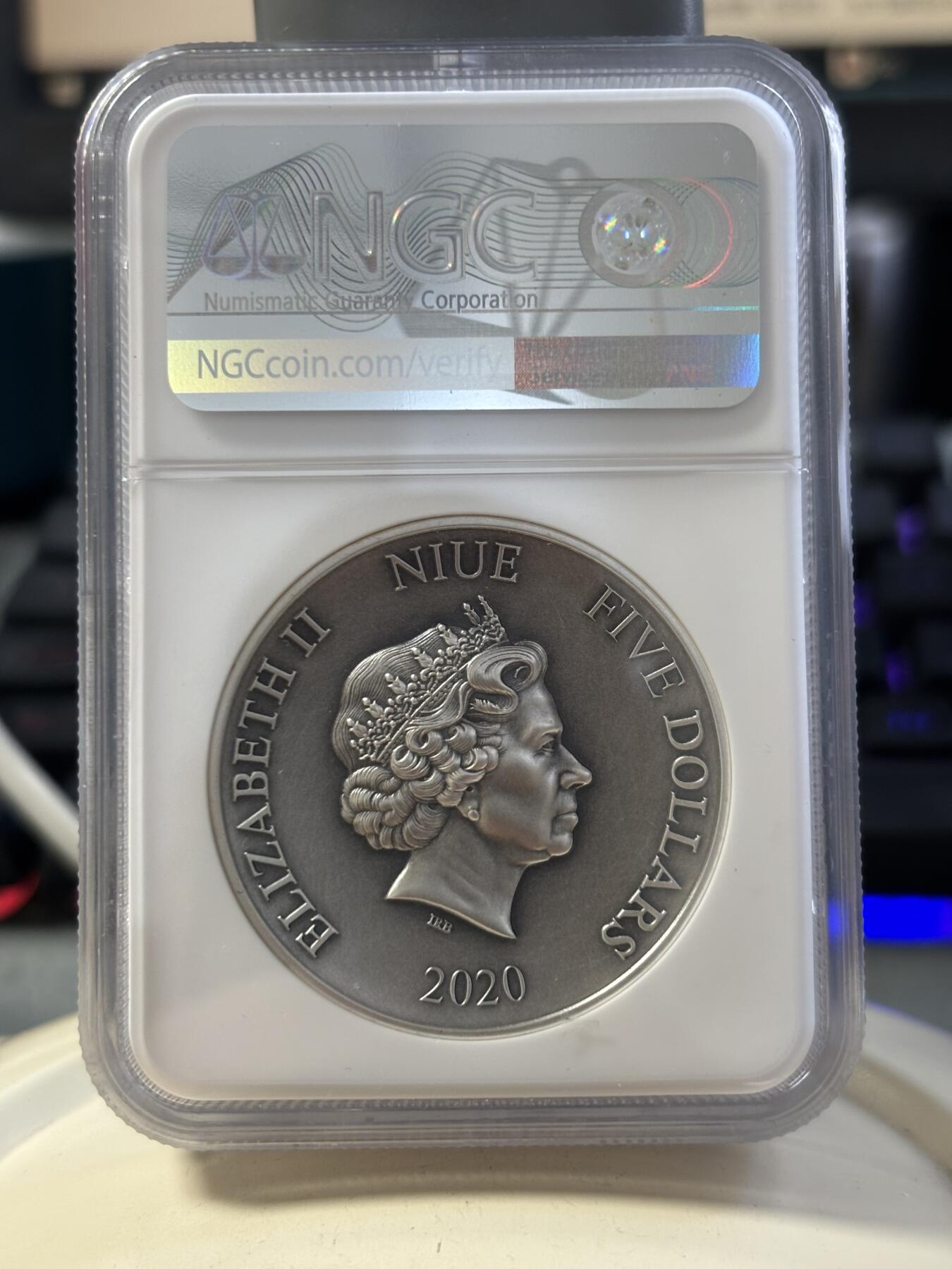 第188期拍卖 纽埃2019年中国齐天大圣2盎司高浮雕镀金纪念银币NGC-MS70无原盒证书，999银，发行500枚