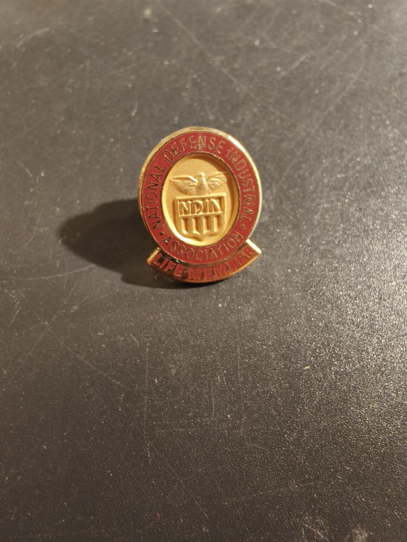 老王徽章第177期 美国国家防卫协会终身会员证章