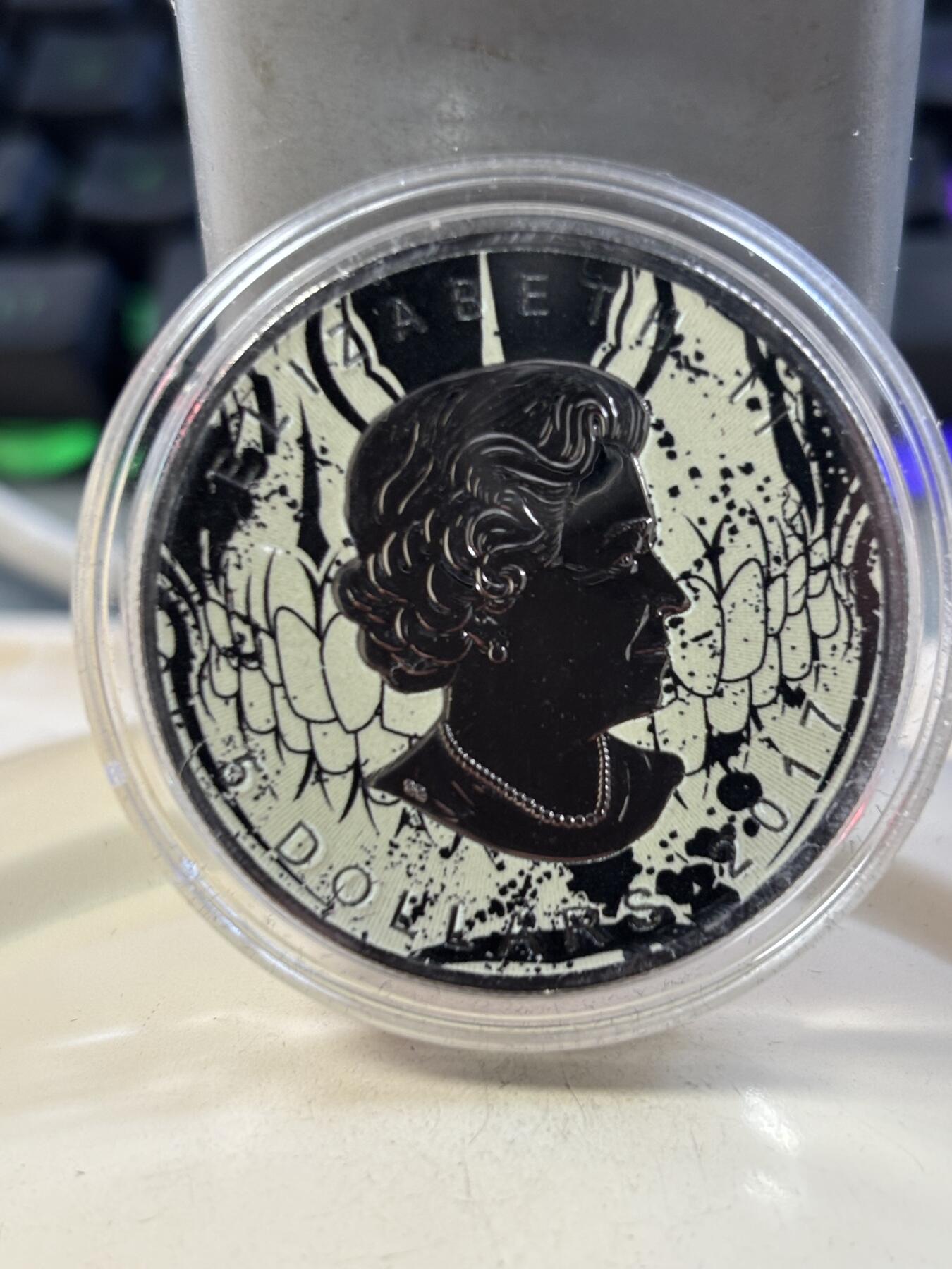 第188期拍卖 加拿大2017枫叶黑金帝国钌化骷髅1盎司黑钌银币，999银钌化，发行200枚