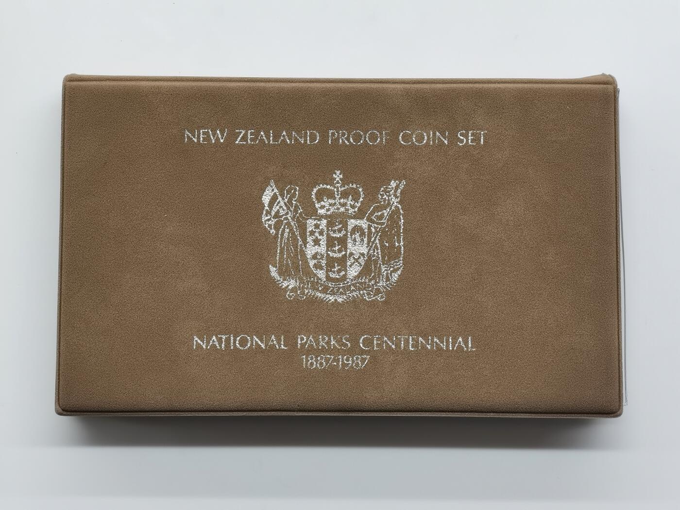 博洋堂世界钱币拍卖第157期（全场包邮） 新西兰1987年官方精制套币，含1元精制银币，925银27.2克