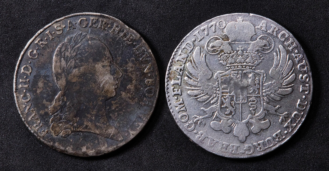 【俄甄集藏】“万象更新、马呈祥瑞”迎新春俄甄精品场-2026年(047)01-21 星期三 晚 19:30 全场包邮 神圣罗马帝国-奥地利1770年约瑟夫二世/1798年弗朗茨二世1泰勒大银币2枚一组，1797年酱彩包浆，1770年疑似有修补