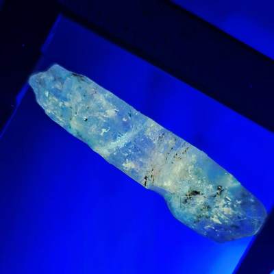 七河·世界币章小拍（总第34期） - 藏家出品X699（5）马达加斯加红泥油胆水晶原石 