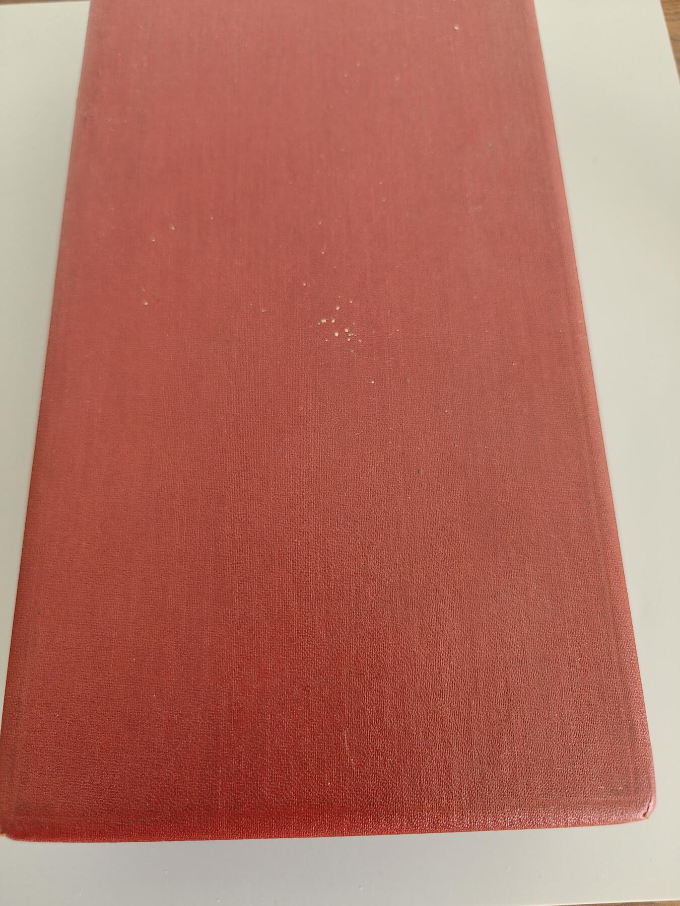 盛世勋华——号角文化勋章邮票专场拍卖第299期 尼加拉瓜大十字级鲁本·达里奥勋章 带原盒 银制 少见 第一版 古巴 Vilardebo y Riera, Habana生产 珠宝商定制版本少见。Vilardebo y Riera是古巴知名的珠宝与勋章制作工坊，以高品质的珠宝制作著称，同时为古巴、西班牙、海地等国制作勋章与官方饰品，1960年因古巴革命停业。