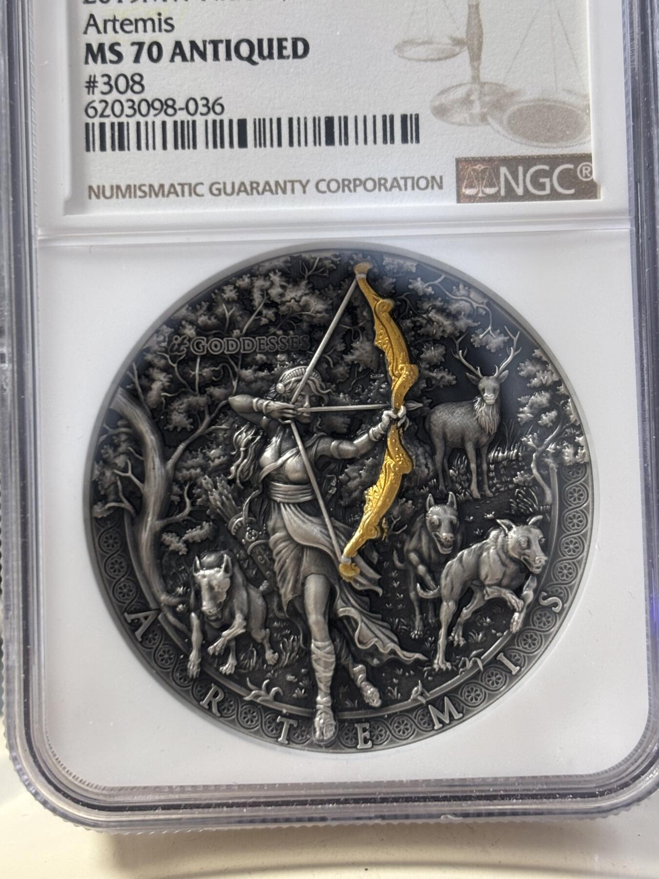 第188期拍卖 纽埃2019年狩猎女神2盎司高浮雕银币NGC-MS70，2盎司，999银，发行500枚