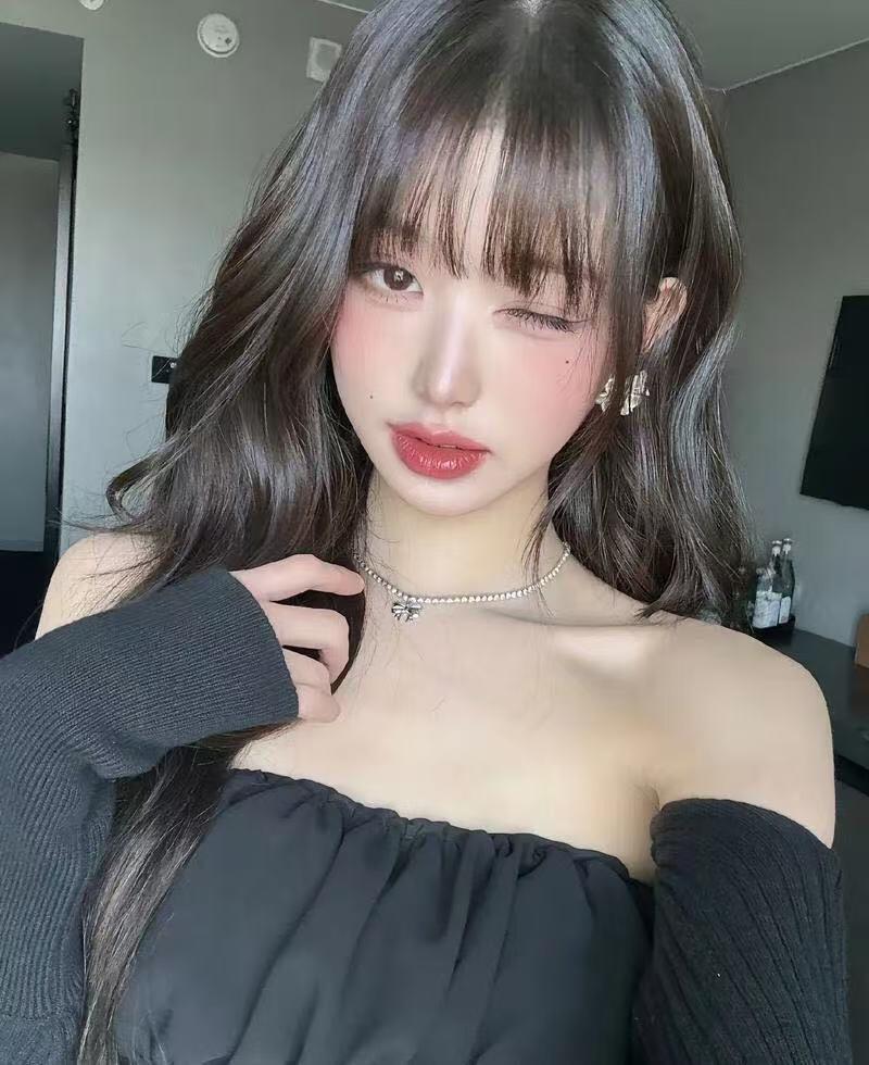 零元拍：张元英亲签美美签字卡，兄弟们不用不好意思直接冲就完了！！！！尺寸 205×220MM